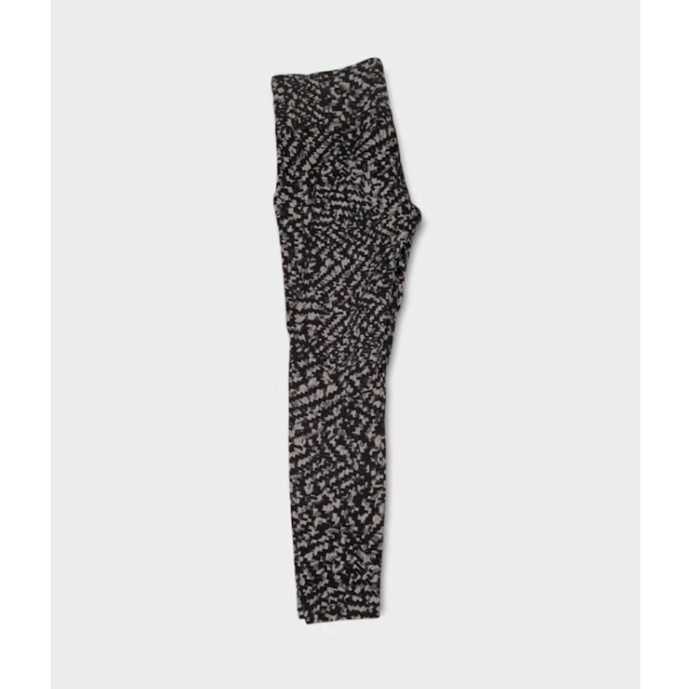 Size 8 - Lululemon Fast and Free Tight II 25" *Non-Reflective Nulux